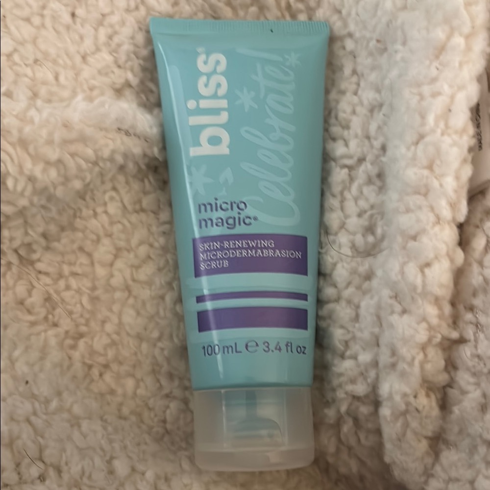 NWT Bliss Micro Magic Skin-Renewing Scrub